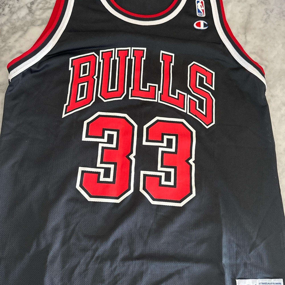 Vintage Scottie Pippen #33 Chicago Bulls Champion Jersey Size 44